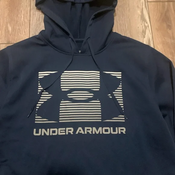 Under Armour Men's Dark Blue Hoodie - Picture 3 of 4